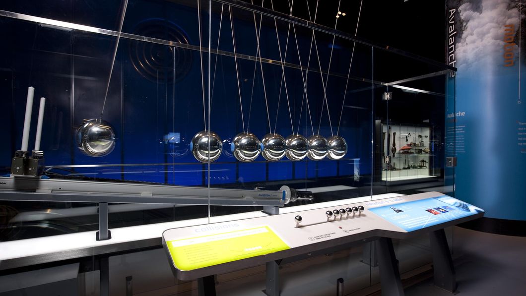 Newton's Cradle - Museum of Science and Industry